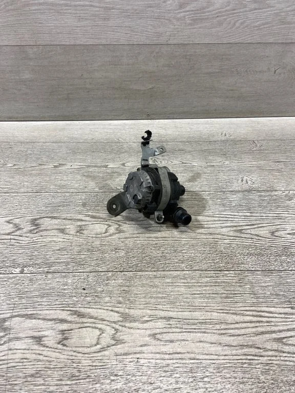 Electric auxiliary coolant/water pump – BMW 3 Series F30 F35 F31 (2012-2018)