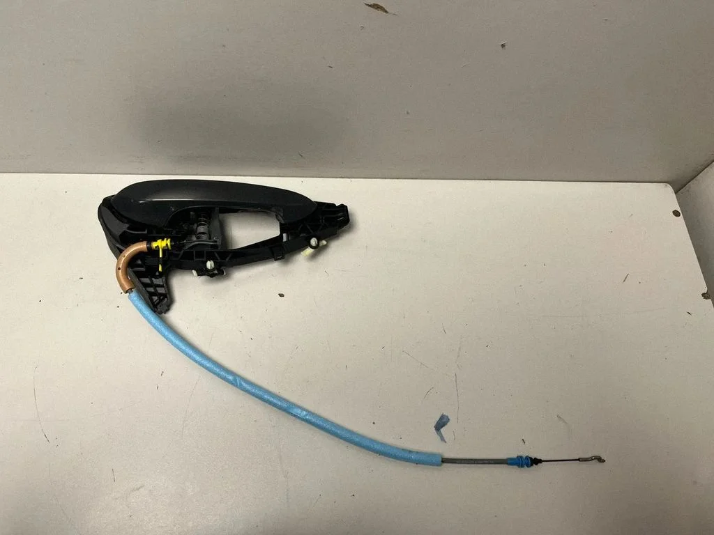 Rear door exterior handle 8497644