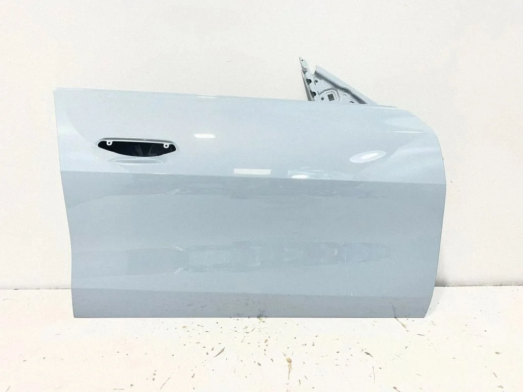 Front door – BMW i4 (2021-)
