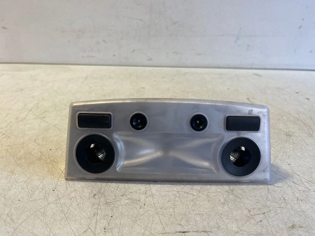 Rear seat light 6962057