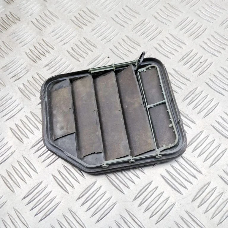 Ventilācijas režģis EM2BB280B63CB