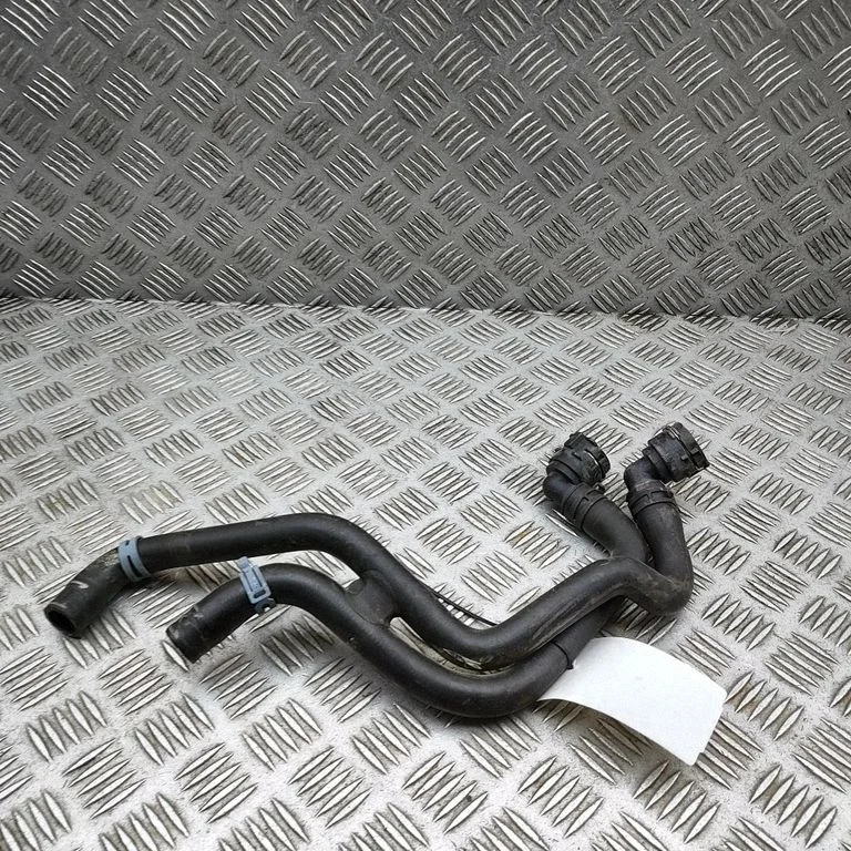 Motora dzesēšanas caurule (-es)/šļūtene (-es) 5Q0121156C