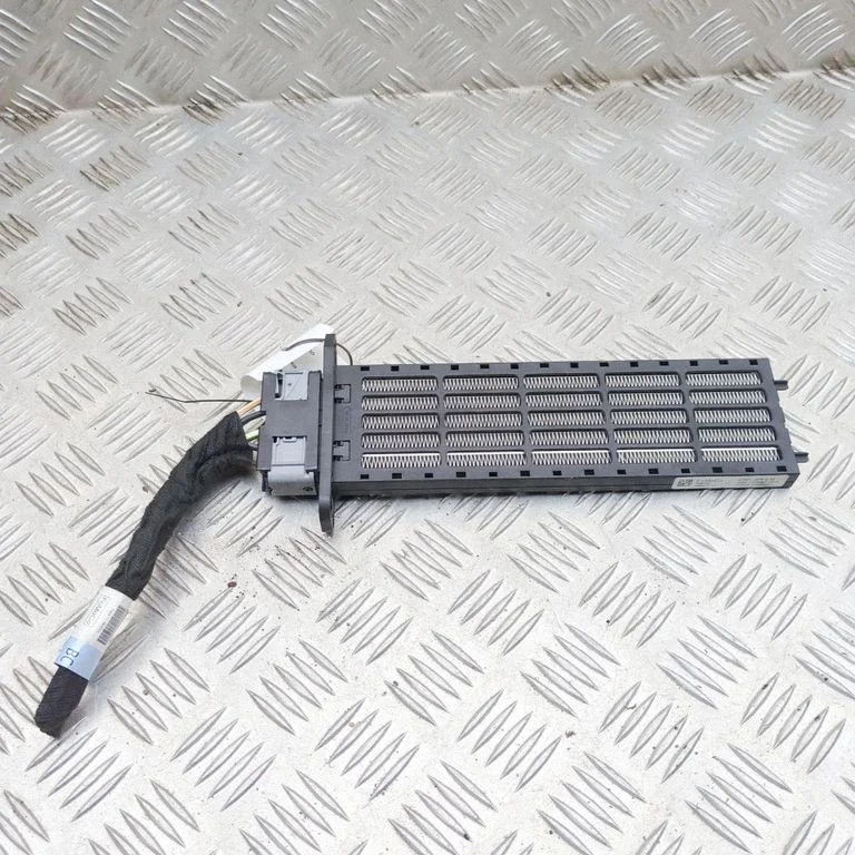 Elektriskais salona krāsniņas radiators DG9H18D612AB