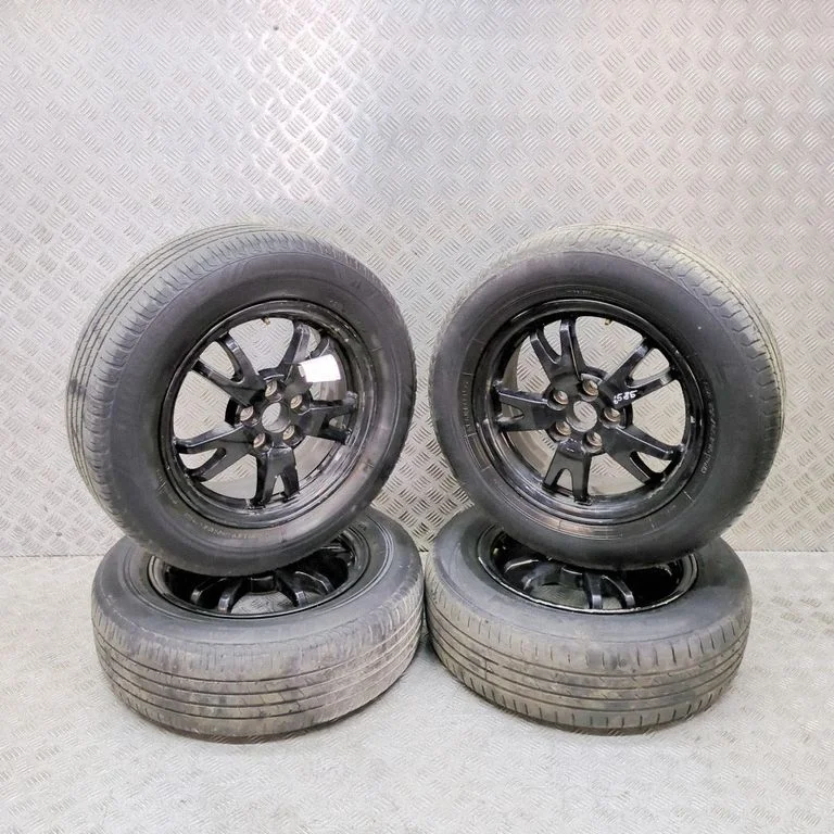 R12 lengvojo lydinio ratlankis (-iai)