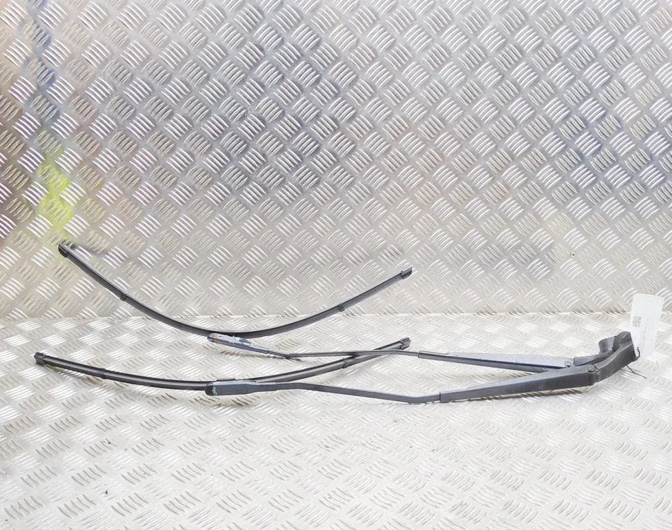 Windshield/front glass wiper blade GT4B17C495BB – Ford Edge II (2015-)