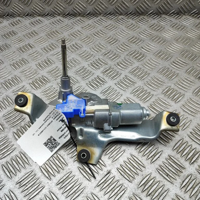 Aizmugurējā stikla tīrītāja motoriņš 8253A109