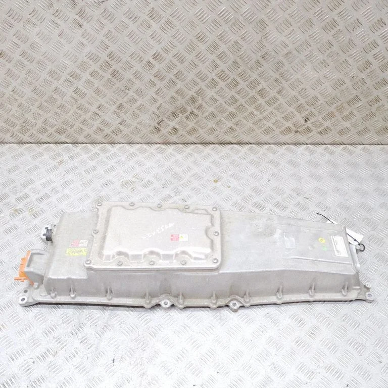 Inverter (pingemuundur) – Porsche Taycan 9J1 (2019-)
