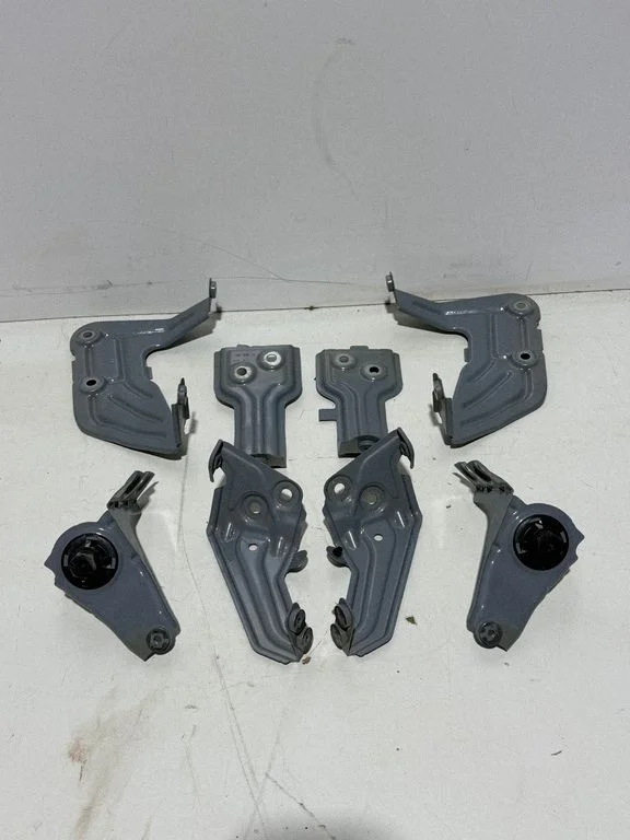 Fender mounting bracket 7400220