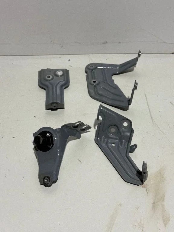 Fender mounting bracket 7400220