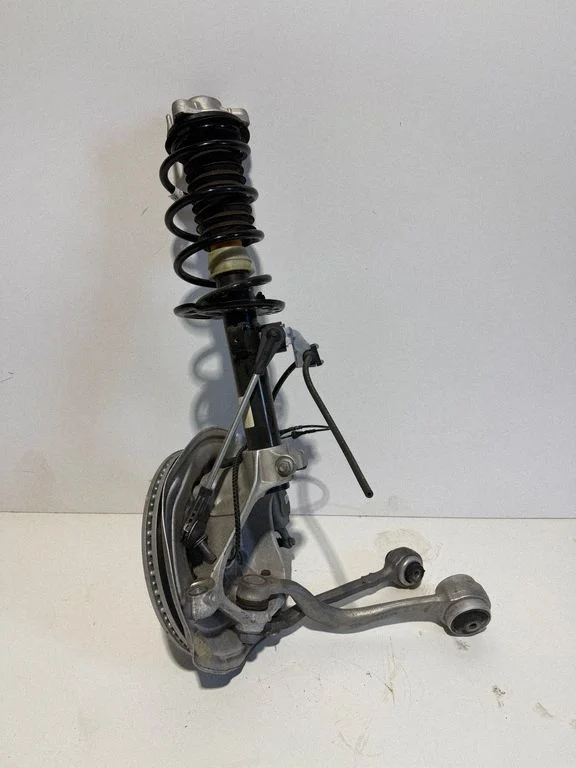 Front wheel hub spindle knuckle 6871780