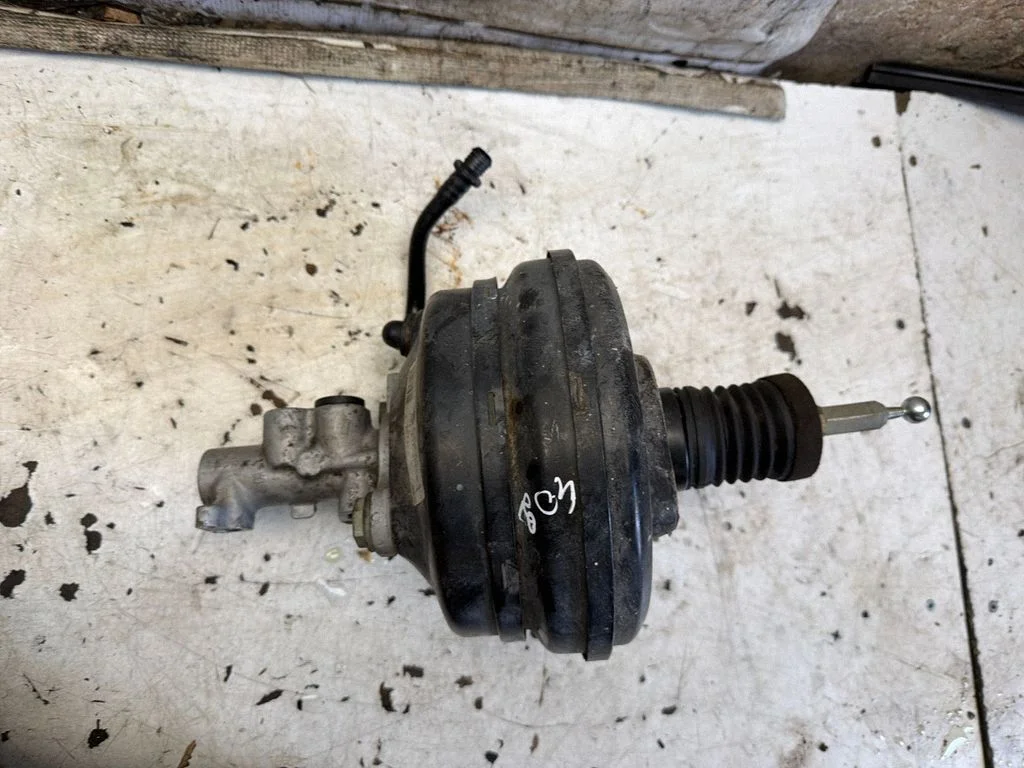 Brake booster 4B3612105A