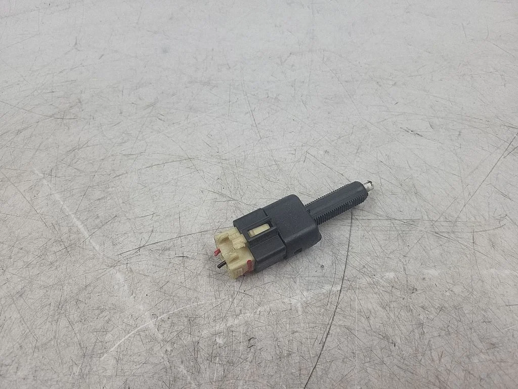 Brake pedal sensor switch