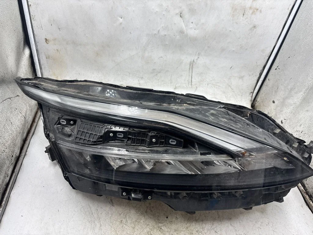 Headlight/headlamp 1008002G
