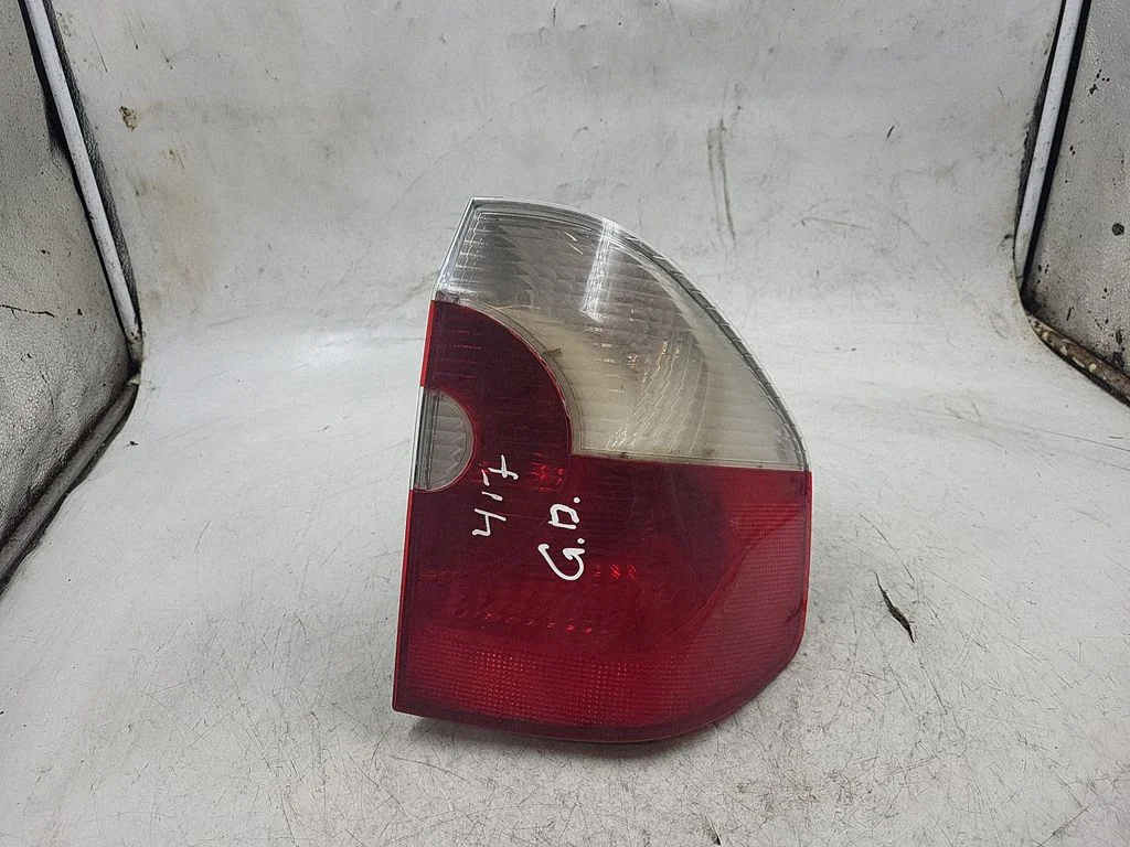 Rear/tail lights 63213404104