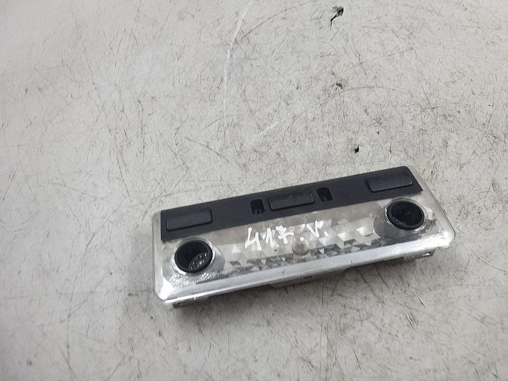 Front seat light 63316962046