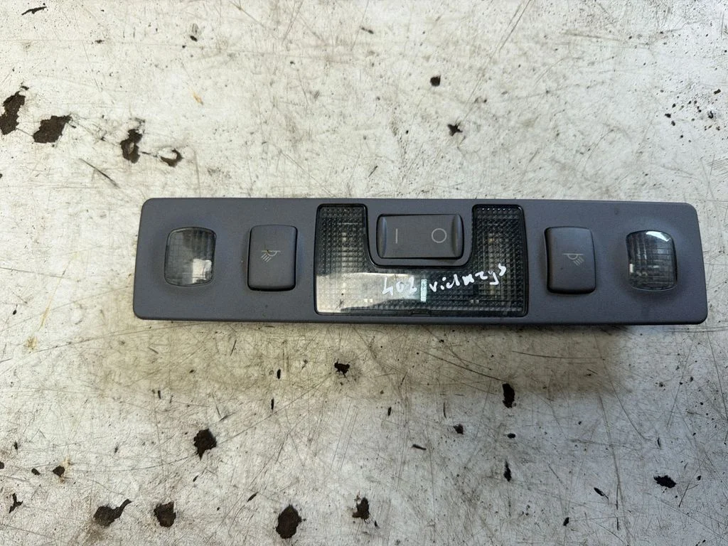Rear seat light 4B0947111