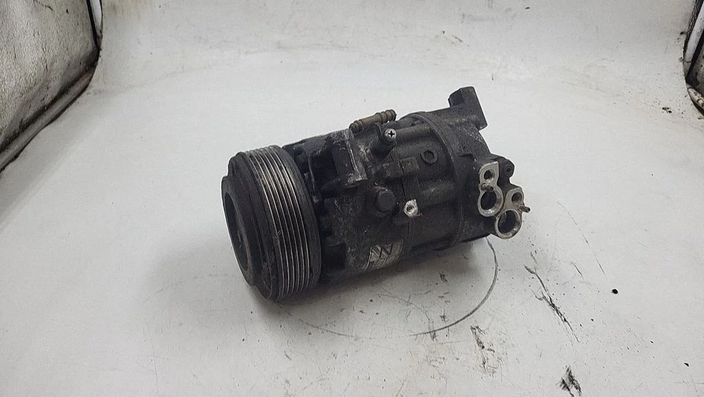 Air conditioning (A/C) compressor (pump) 6908660
