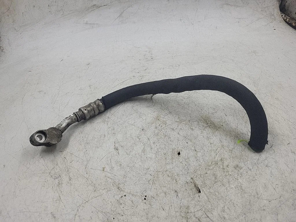 Air conditioning (A/C) pipe/hose