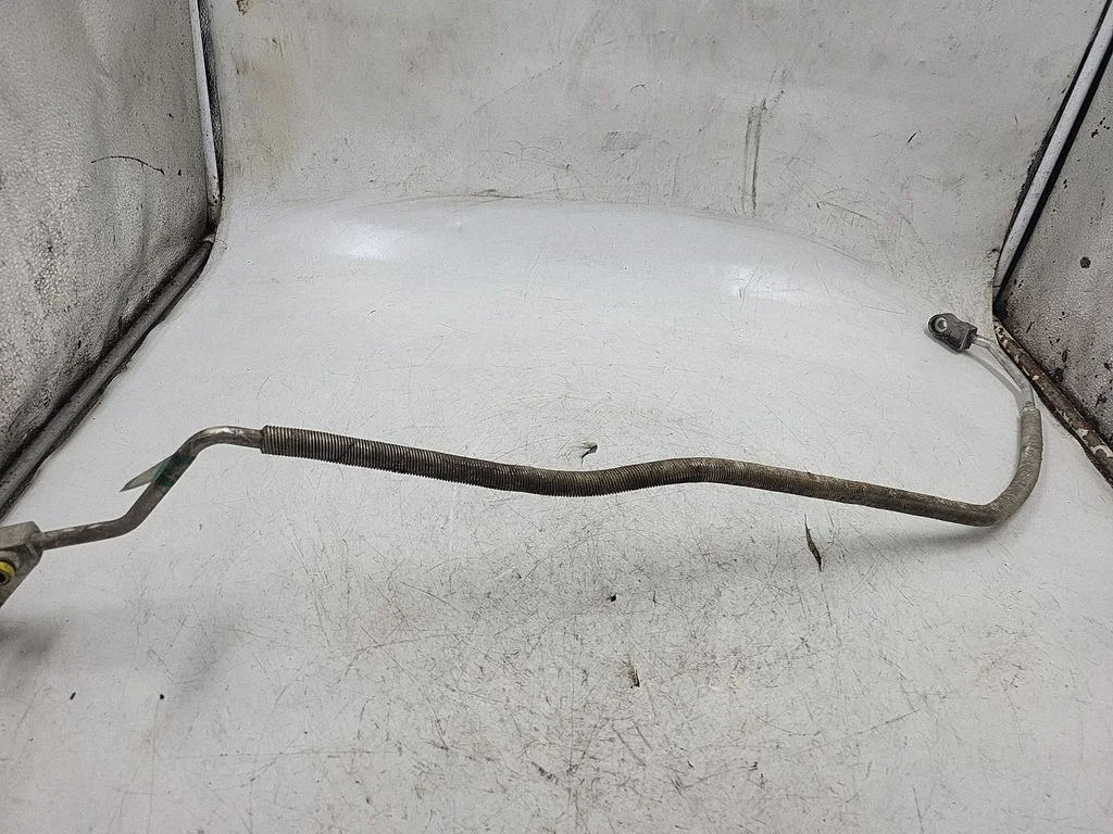 Air conditioning (A/C) pipe/hose 6453