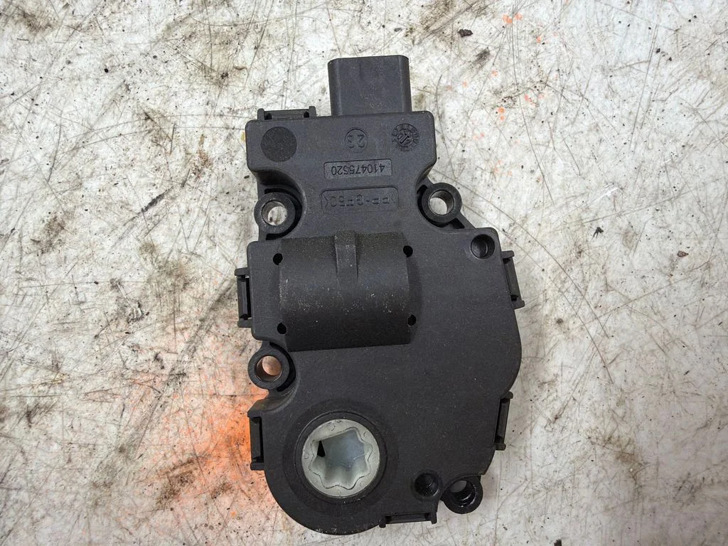 Gaisa aizvara motoriņš/aktuators EFB332