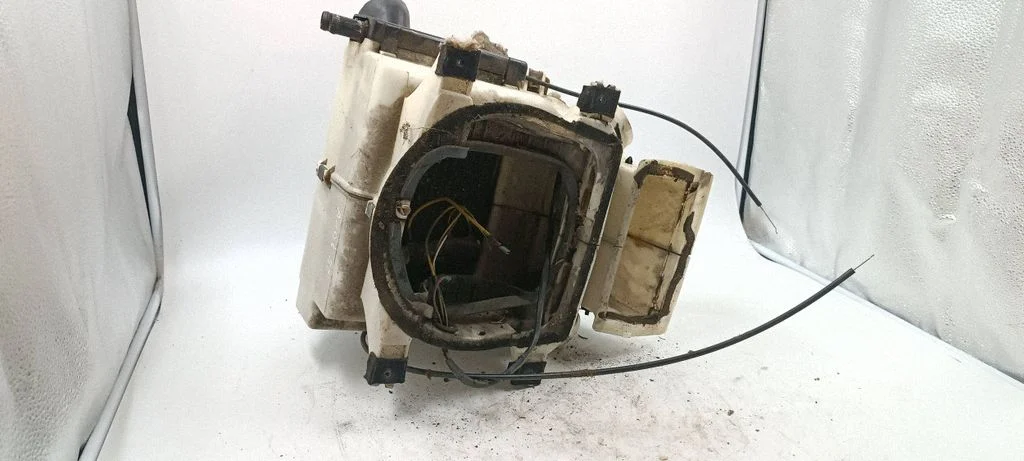 Salono oro mazgo plastikinis korpusas