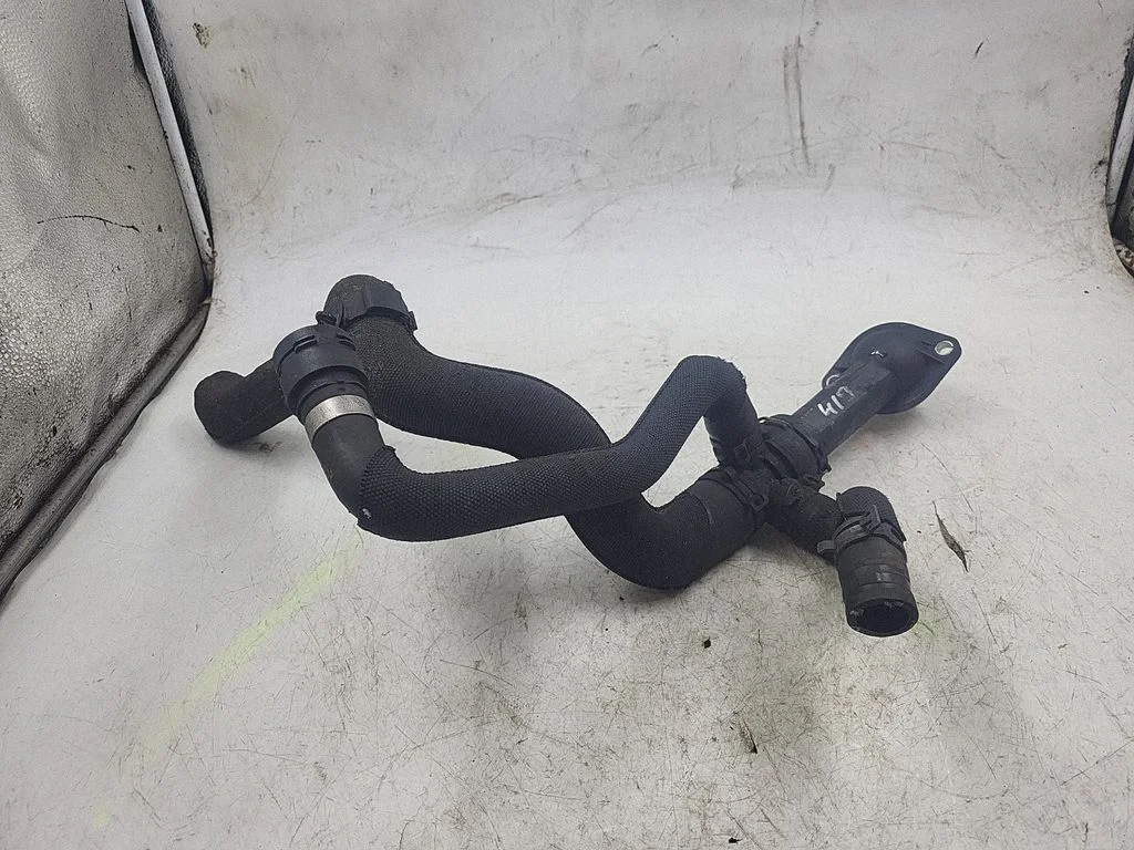 Engine coolant pipe/hose