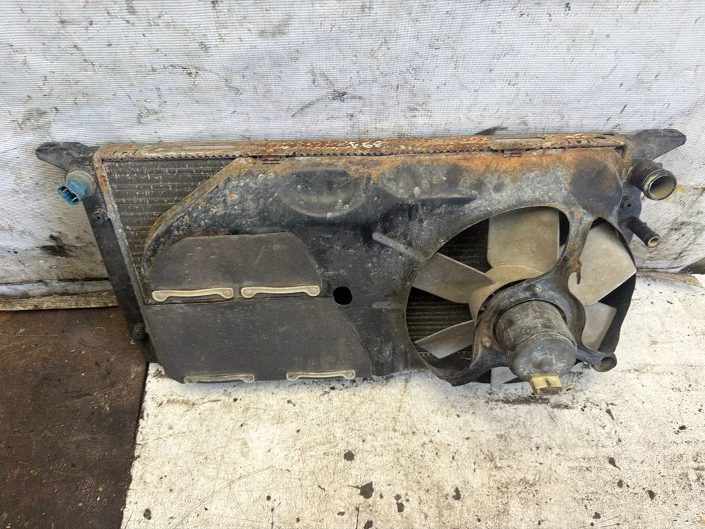 Coolant radiator