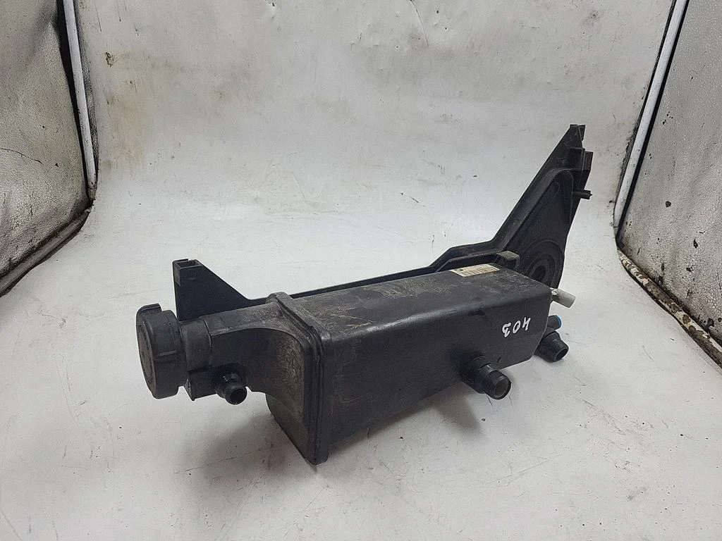 Coolant expansion tank/reservoir 7787039