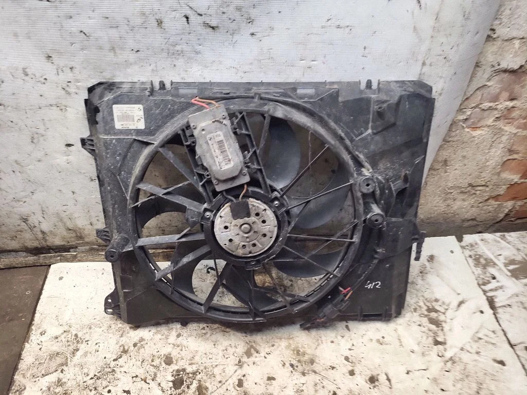 Elektriskais radiatora ventilators 0738931