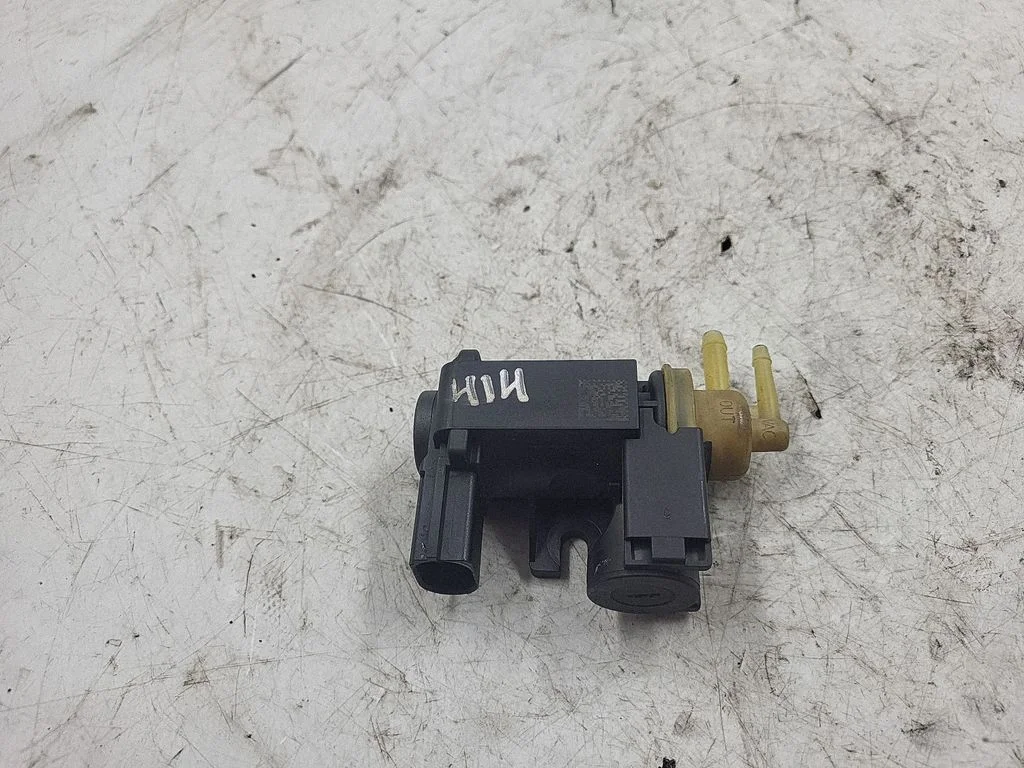 Zawór elektromagnetyczny turbo 8K0906627