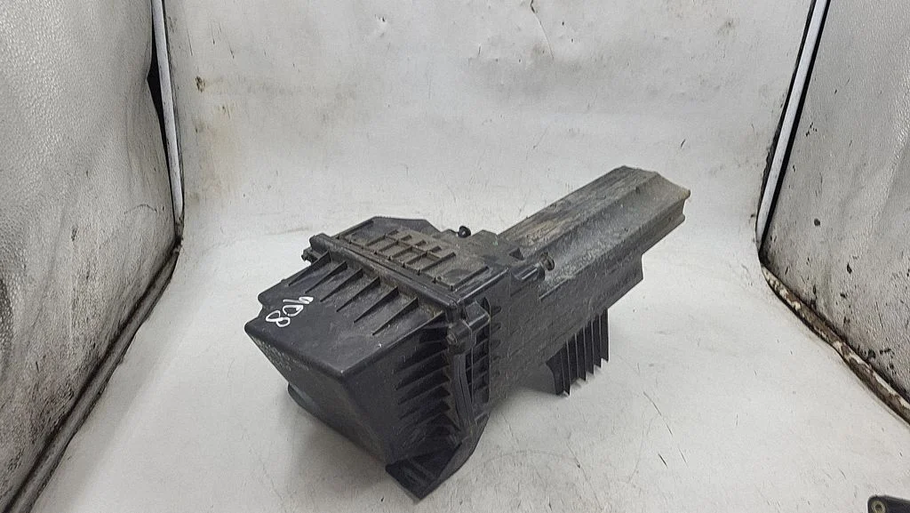 Air filter box