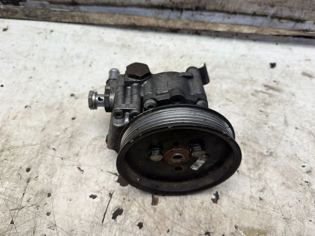 Power steering pump 7652974109