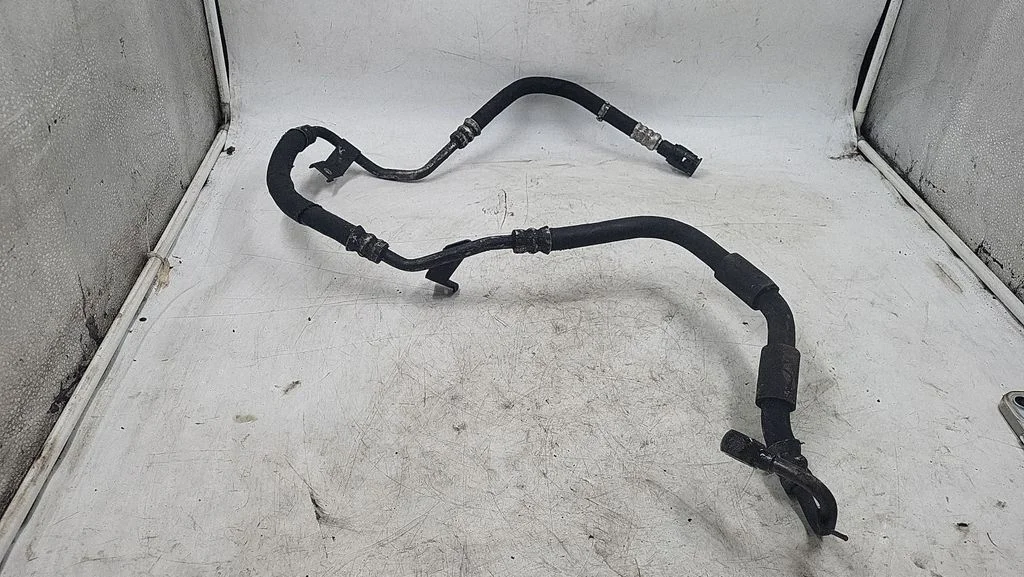 Power steering hose/pipe/line 11807410