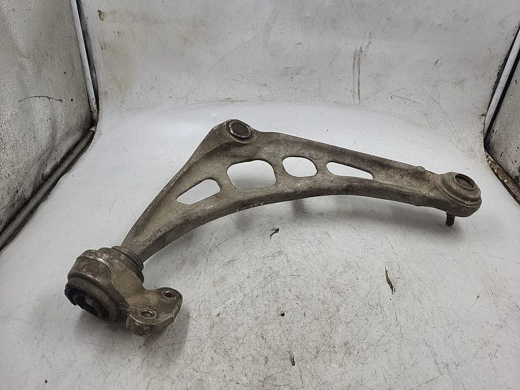 Front lower control arm/wishbone – front left