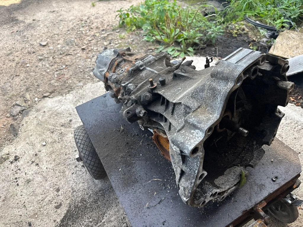 Mechaninė 6 pavarų dėžė