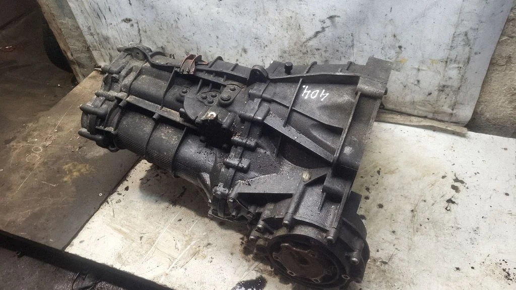 Mechaninė 6 pavarų dėžė