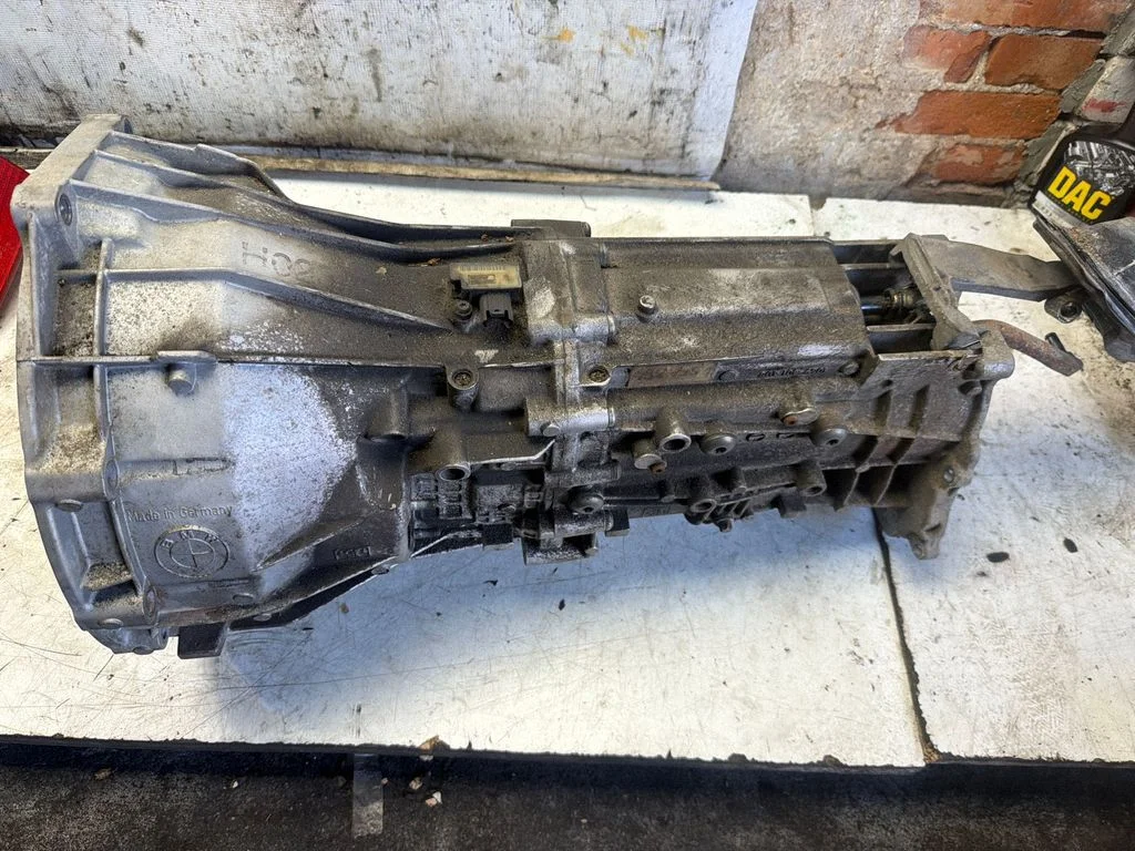 Mechaninė 6 pavarų dėžė