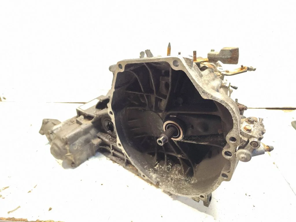 Mechaninė 6 pavarų dėžė