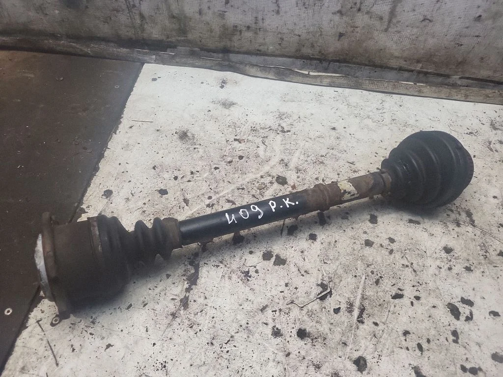Front driveshaft – front left