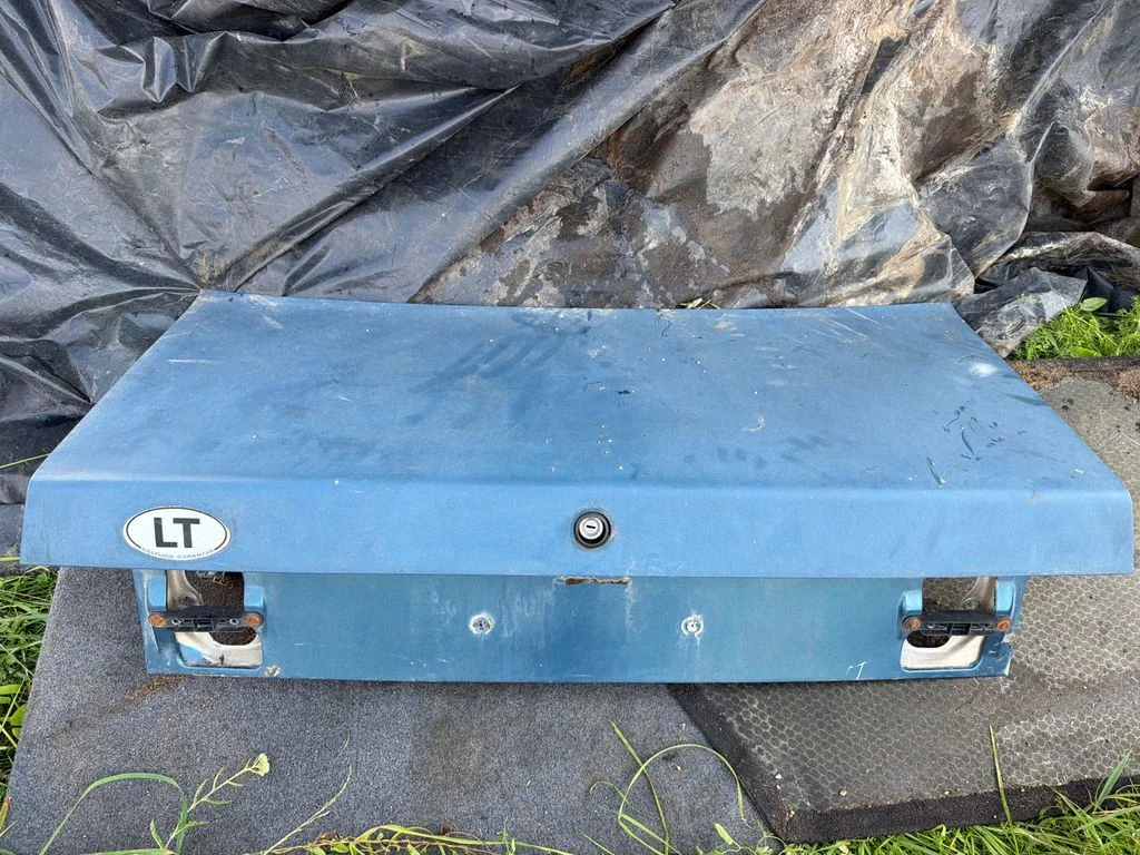 Tailgate/trunk/boot lid – rear