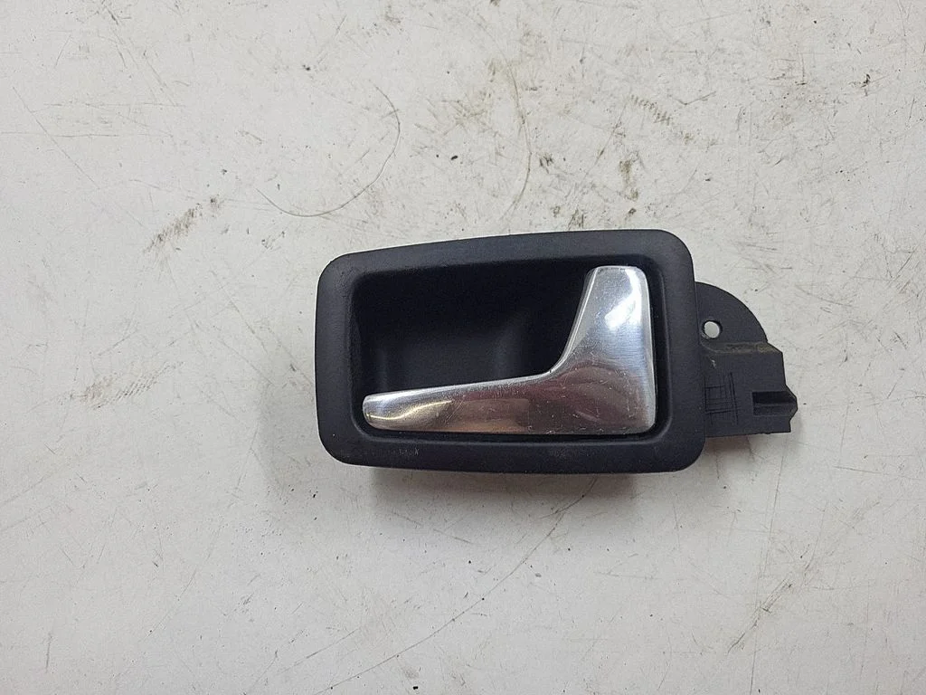 Front door interior handle 4D0837020