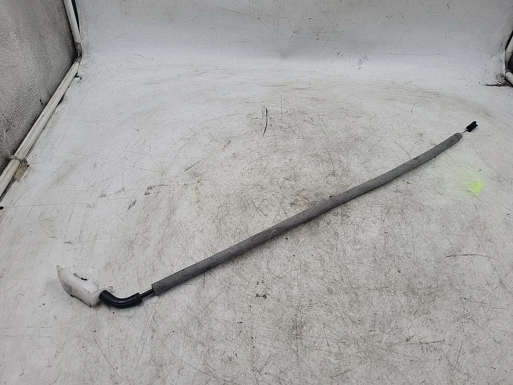 Front door cable line 52621810