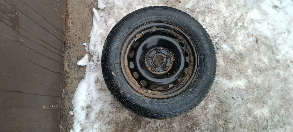 R15 plieninis štampuotas ratlankis (-iai)