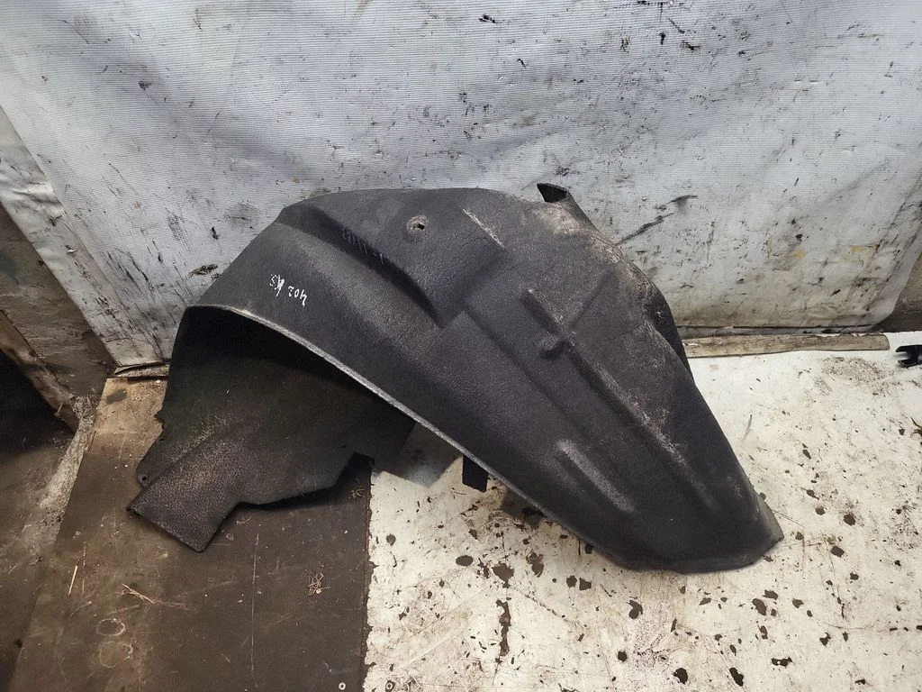 Rear arch fender liner splash guards – front left