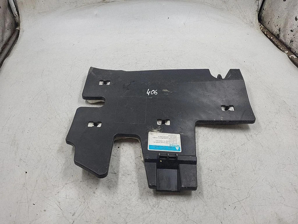 Dashboard lower bottom trim panel – Honda Civic (2001-2005)