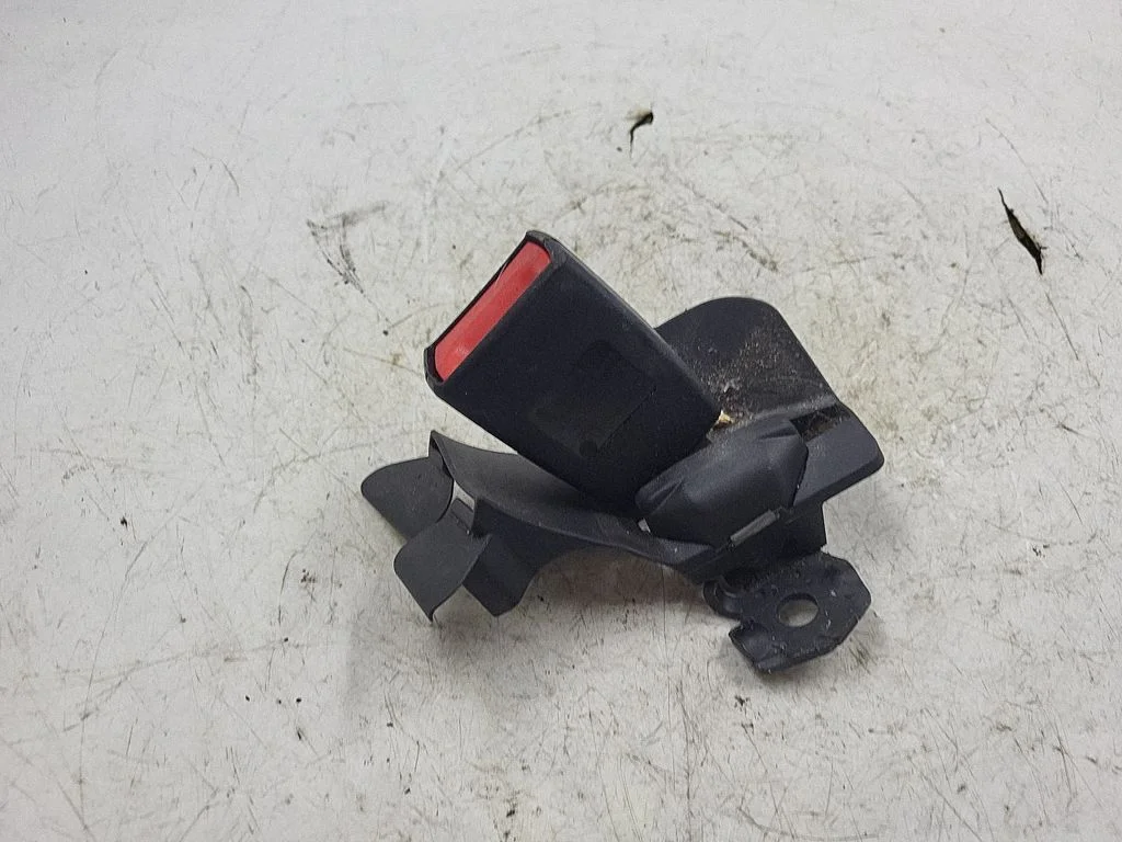 Rear seatbelt buckle 8K0857740B