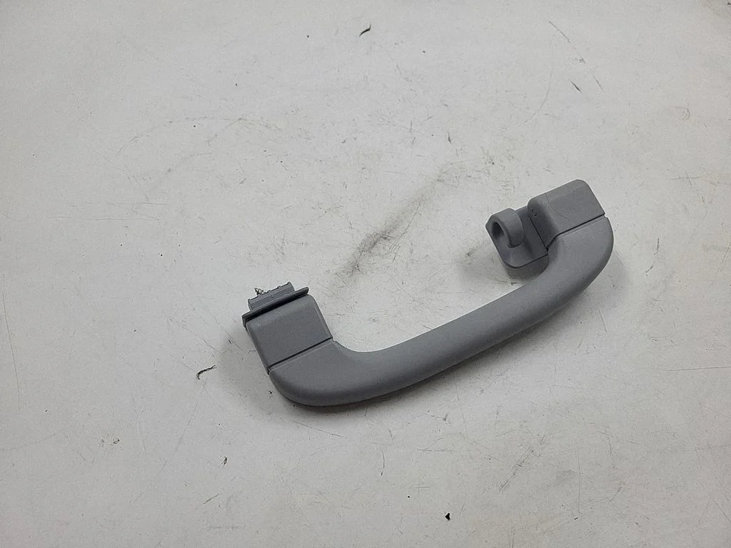 Rear interior roof grab handle – BMW 1 Series E81 E87 (2004-2011)