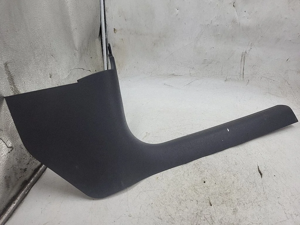 Front sill trim cover – Audi A4 Allroad B8 (2008-2016)