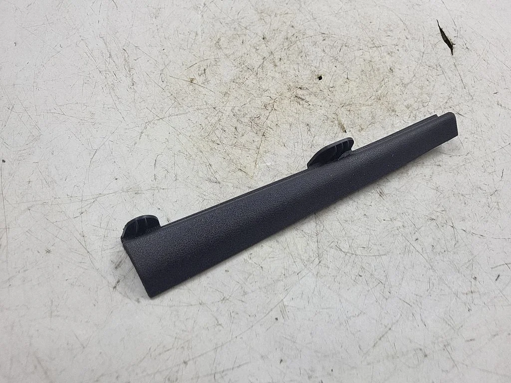 Front sill trim cover 2170209