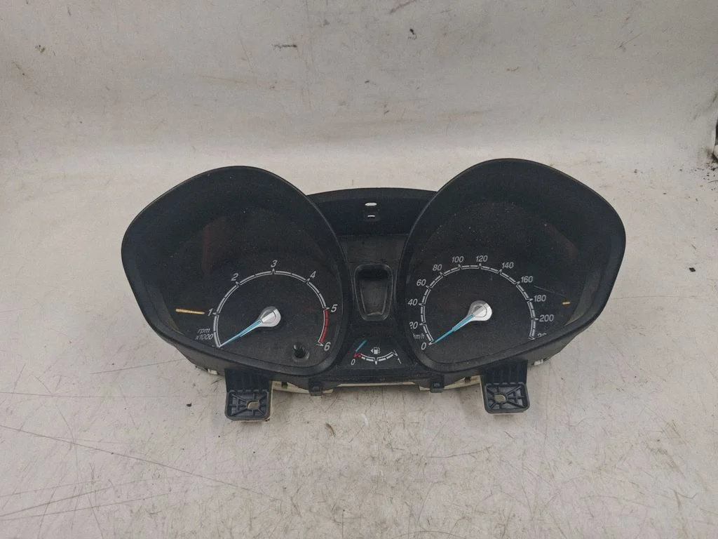 Speedometer (instrument cluster) ET7610849CG